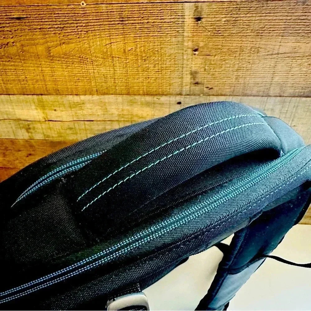 NWOT Mobile Edge Alienware Vindicator 2.0 Backpack for 15.6" Laptops - Picture 11 of 14